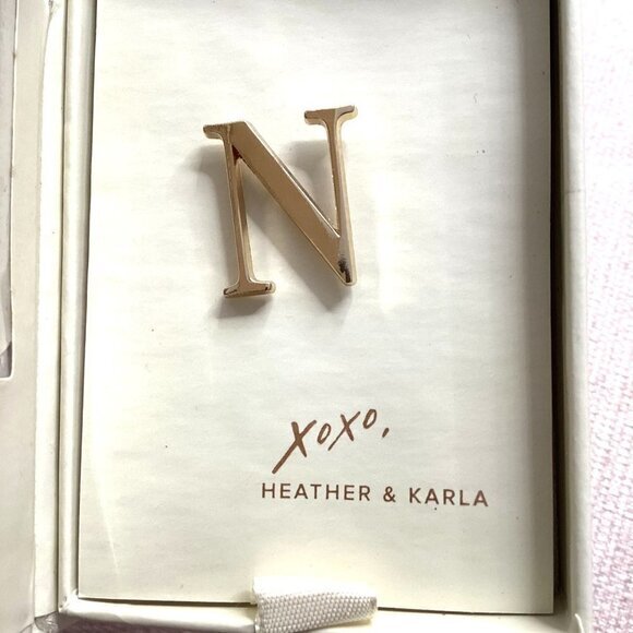 LARK & IVES COLLECTIVES THE GOLD MONOGRAM LYRICS PINS "N" - Picture 6 of 9